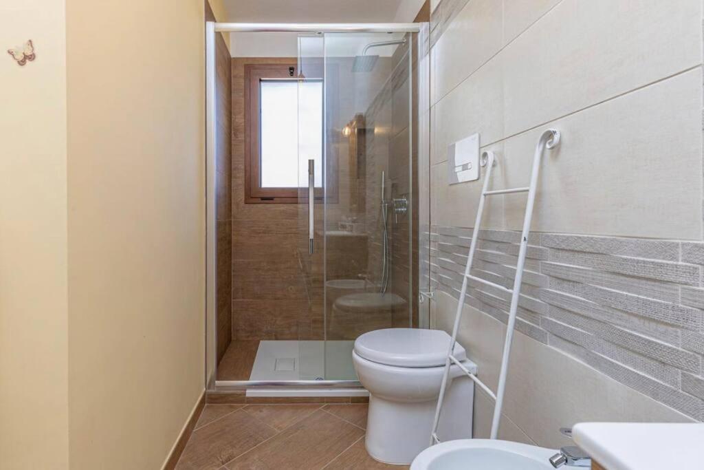 Casa Sharon Appartamento Vista Mare Ad Olbia Exterior photo